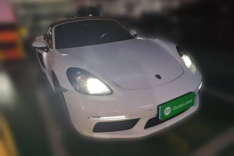 Used Porsche 718 2022 Boxster 2.0T Front Right 45 Deg