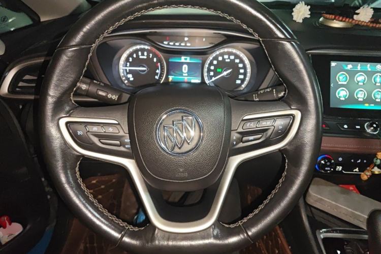 Used Buick GL6 2018 18T 6-Seater Prestige Model
