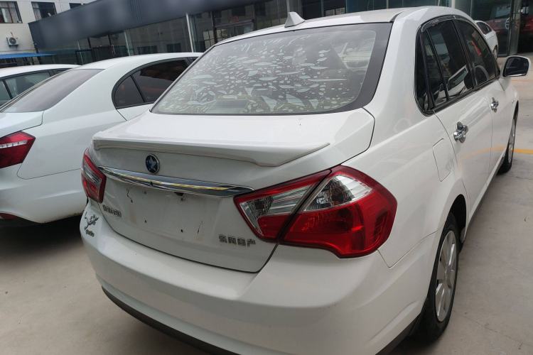 Used Venucia D50 2015 1.6L Manual Fashion Edition