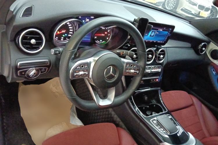 Used Mercedes-Benz C-Class 2019 C 260 Sport Edition Center Console