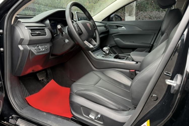 Used Hongqi H5 2022 Classic Model Facelift 1.8T Automatic Smart Connect Flagship Edition
