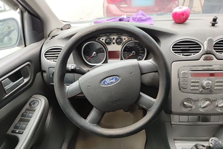 Used Ford Focus 2011 Hatchback 1.8L Manual Classic Model
