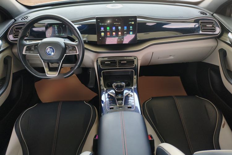 Used BYD Qin PLUS 2021 DM-i 55KM Flagship Model Center Console