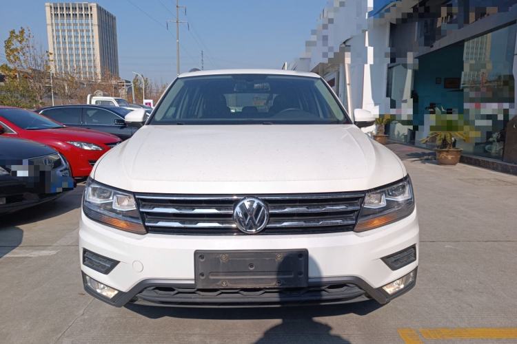 Used Volkswagen Tiguan L 2017 330TSI Automatic Two-Wheel Drive Luxury Edition
