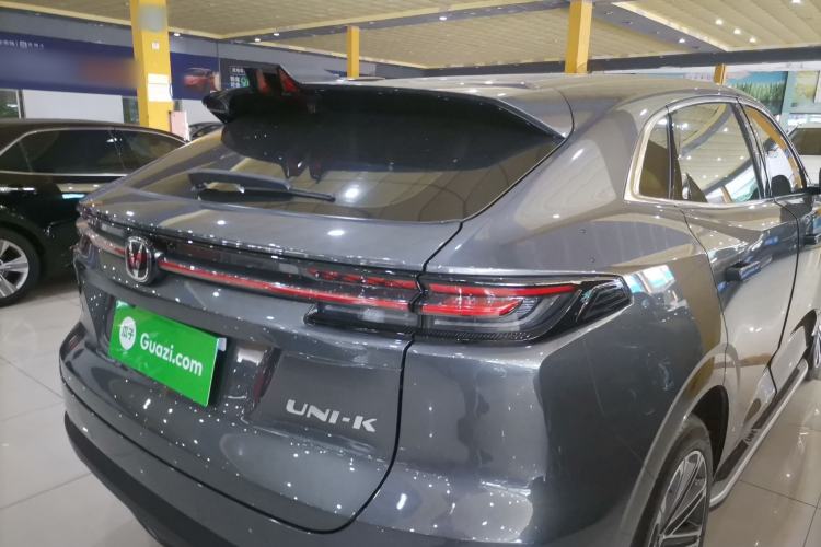 Used CHANGAN UNI-K 2023 2.0T Two-Wheel Drive Yue Ling Trim
