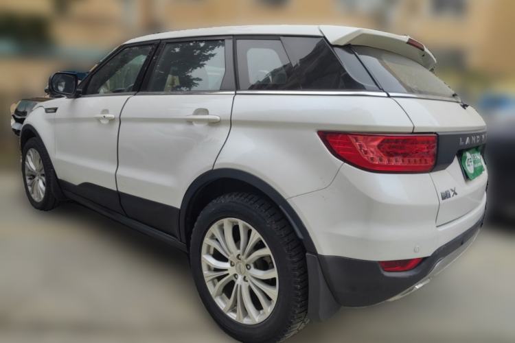 Used Land X7 2016 2.0T Panoramic Prestige Edition
