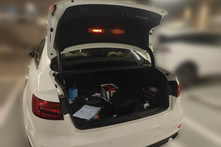 Used Audi A4L 2017 40 TFSI Fashion Model Trunk