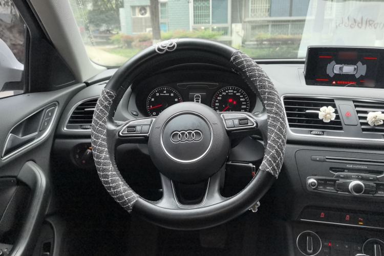 Used Audi Q3 2016 30 TFSI Fashion Model
