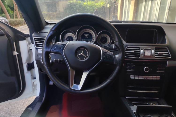 Used Mercedes-Benz E-Class 2014 E 260 Coupe Steering Wheel