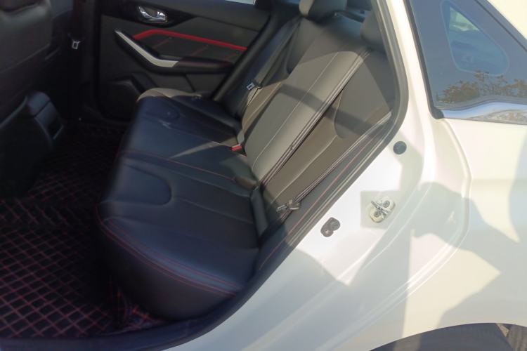 Used Venucia D60 2019 100 000 Glory 1.6L Entry Manual ChenShang Edition China VI
