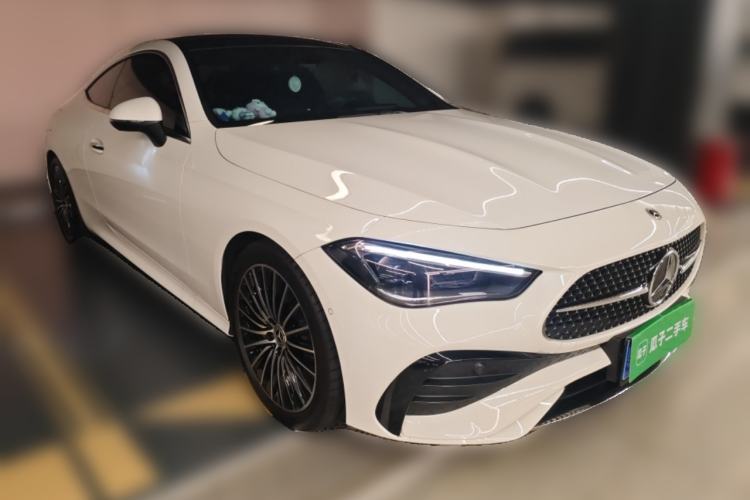 Used Mercedes-Benz CLE 2024 CLE 300 4MATIC Dynamic Coupe Front Right 45 Deg