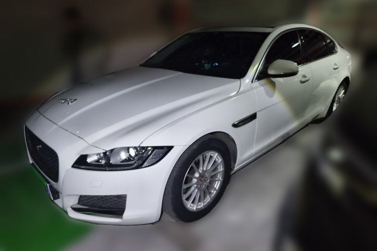 Used Jaguar XF 2016 XF 2.0T Two-Wheel-Drive Luxury Edition