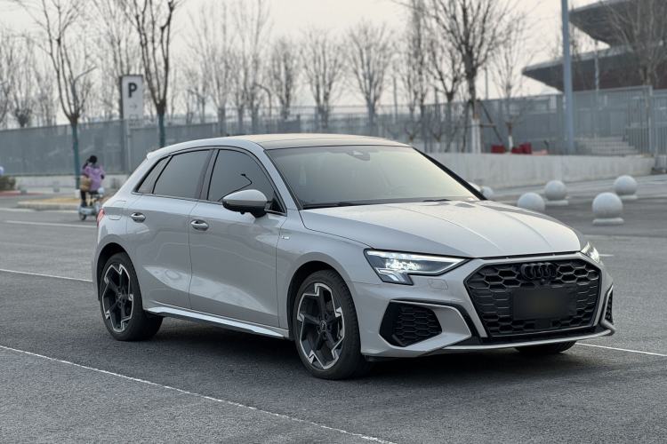 Used Audi A3 2024 Sportback 35 TFSI Fashionable Sports Model Exterior 2