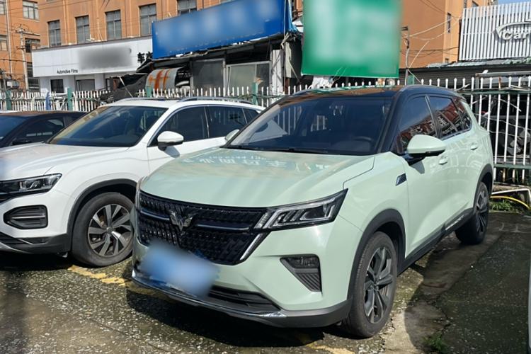 Used Wuling Asta 2022 2.0L DHT Electric-Speed Version