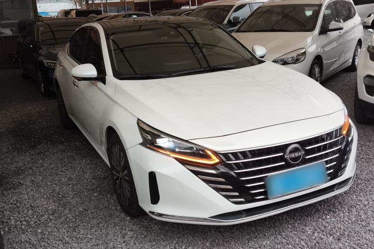 Used Nissan Teana 2022 2.0L XL-Upr Enjoyment Edition Front Right 45 Deg