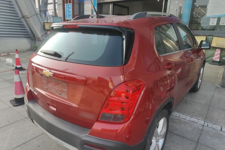Used Chevrolet Trax 2014 1.4T Automatic Two-Wheel Drive Luxury Model Rear Right 45 Deg