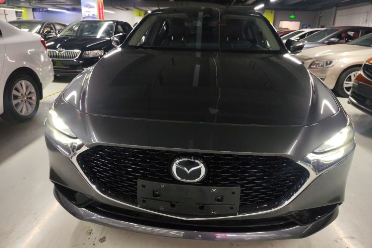 Used Mazda 3 Axela 2020 2.0L Automatic ZhiZun Edition
