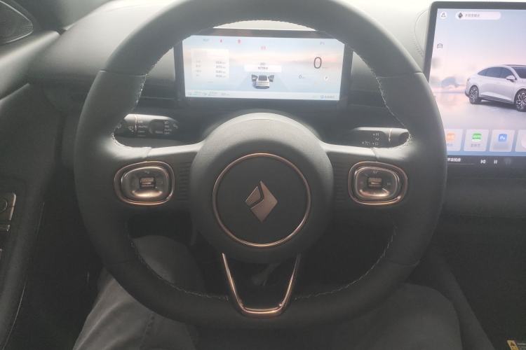 Used Baojun Enjoy 2025 Plug-in Hybrid 140km Luxury Edition

