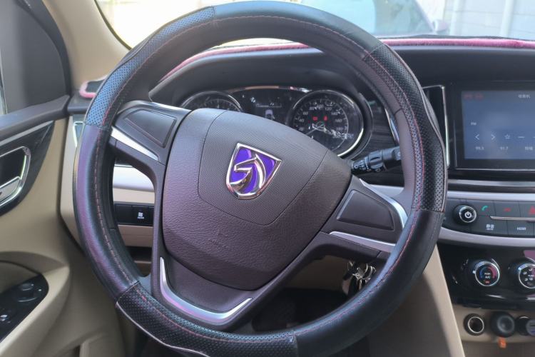 Used Baojun 730 2016 1.5L Manual Comfort Version 7 Seats China V Emission Standard
