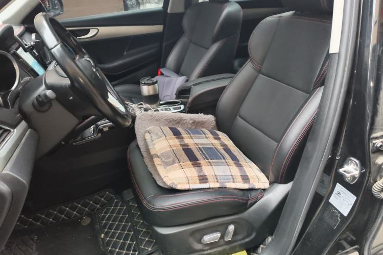 Used Zotye SR7 2016 1.5T CVT Cube Heart Edition China V Standard
