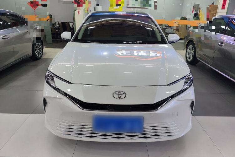 Used Toyota Camry 2026 Model Dual-Engine 2.0HG Prestige Edition
