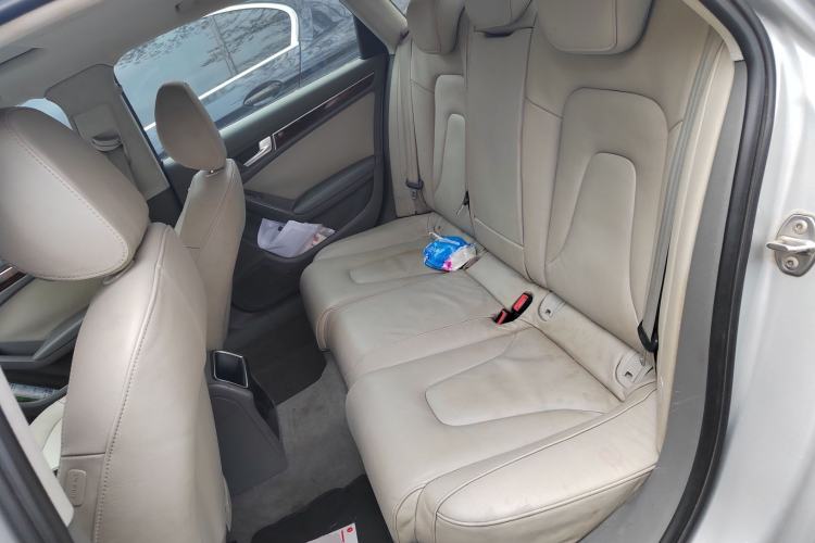 Used Audi A4L 2011 2.0 TFSI Comfort Model
