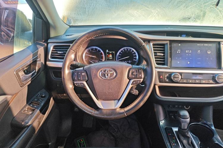 Used Toyota Highlander 2018 2.0T Two-Wheel Drive Prestige Edition 7 Seats China VI Standard