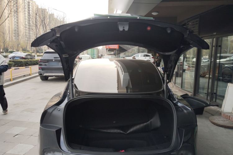 Used Tesla Model 3 2023 Long-Range All-Wheel-Drive Version
