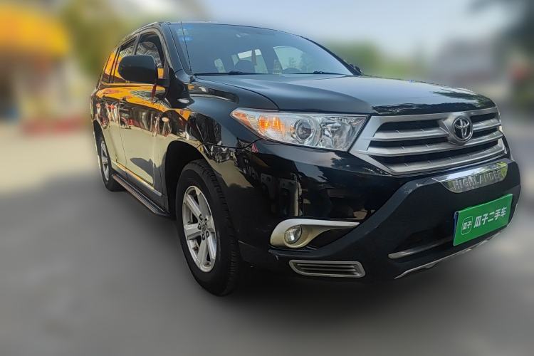 Used Toyota Highlander 2012 2.7L Two-Wheel Drive 7-Seater Elite Edition Front Right 45 Deg