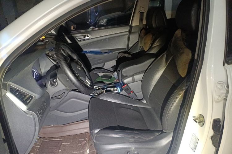 Used Hyundai Tucson 2018 1.6T Dual-Clutch Two-Wheel Drive 15th Anniversary Special Edition
