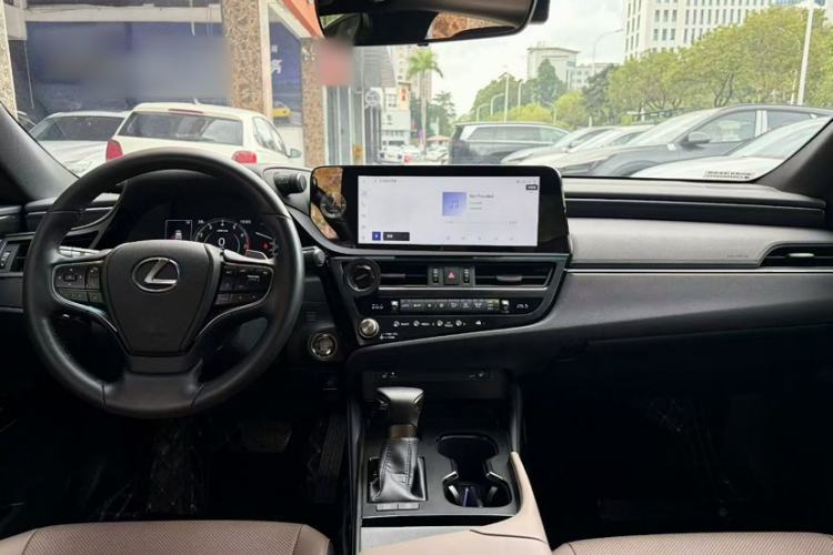 Used Lexus ES 2023 200 Excellence Edition Interior 1