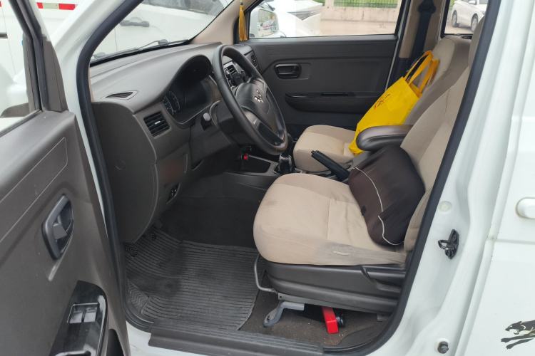 Used Wuling Rongguang V 2016 1.5L Standard Version Driver Seat