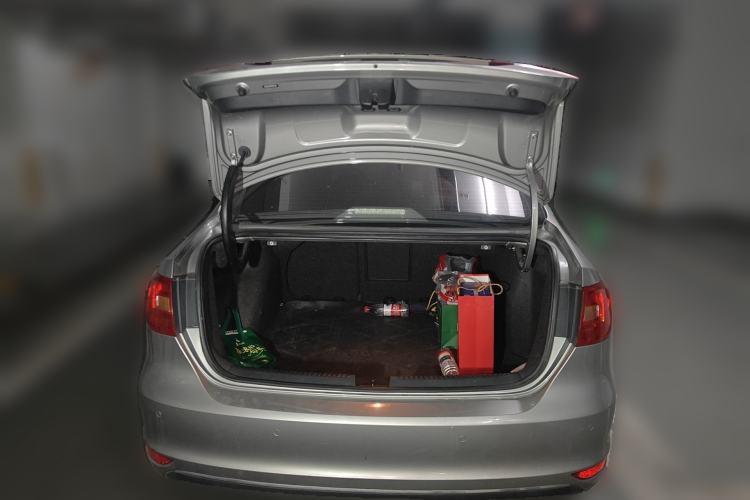 Used Volkswagen Sagitar 2014 Revised Version 1.6L Automatic Comfort Edition Trunk