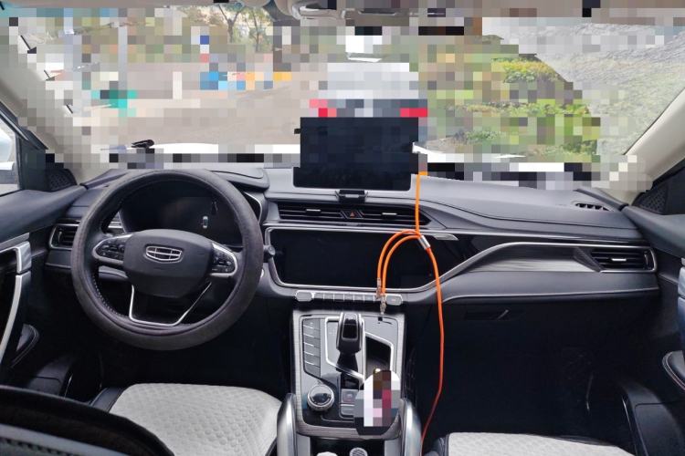 Used Geely Auto Emgrand X7 Sport 2020 1.8TD DCT Smart Connect PRO Center Console