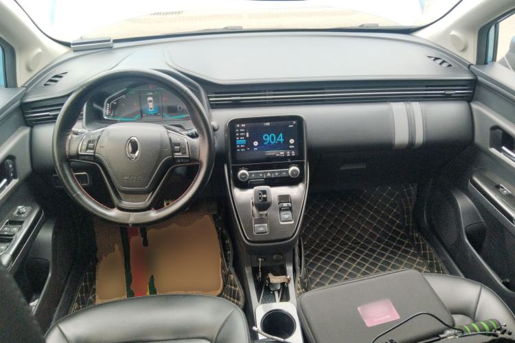 Used ORA iQ 2018 High-Range Version Smart Connectivity Model
