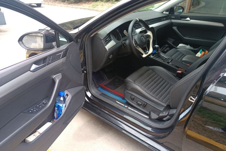 Used Volkswagen Magotan 2020 280TSI DSG Comfort Edition Driver Seat