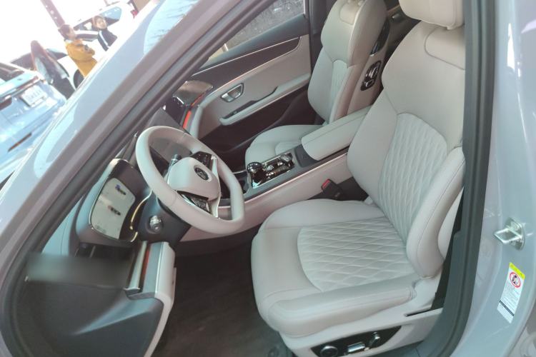 Used BYD Han 2025 DM-i Intelligent Driving Edition 125KM LiDAR Flagship Model
