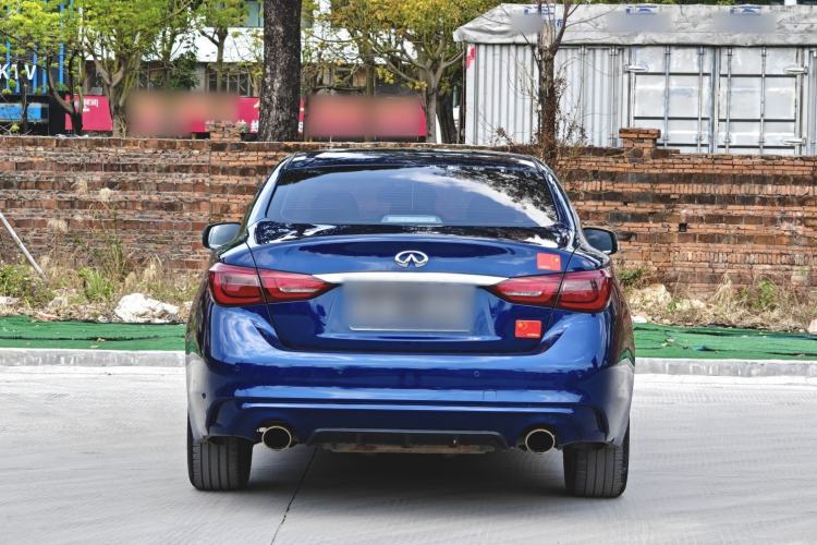 Used Infiniti Q50L 2018 2.0T Enjoyment Version China VI Standard
