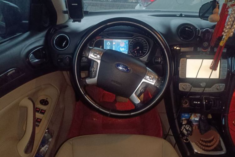 Used Ford Mondeo 2010 2.3L Luxury Version
