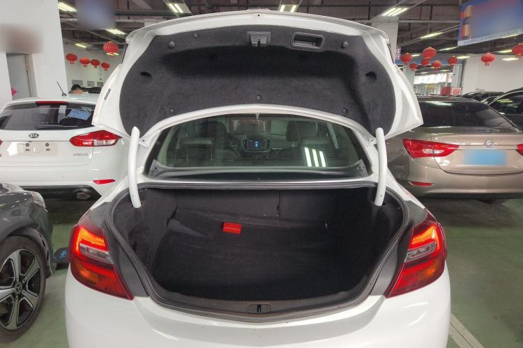 Used Buick Regal 2015 1.6T Leading Technology Model Trunk