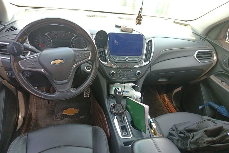 Used Chevrolet Equinox 2018 535T Automatic YuJie Edition Center Console