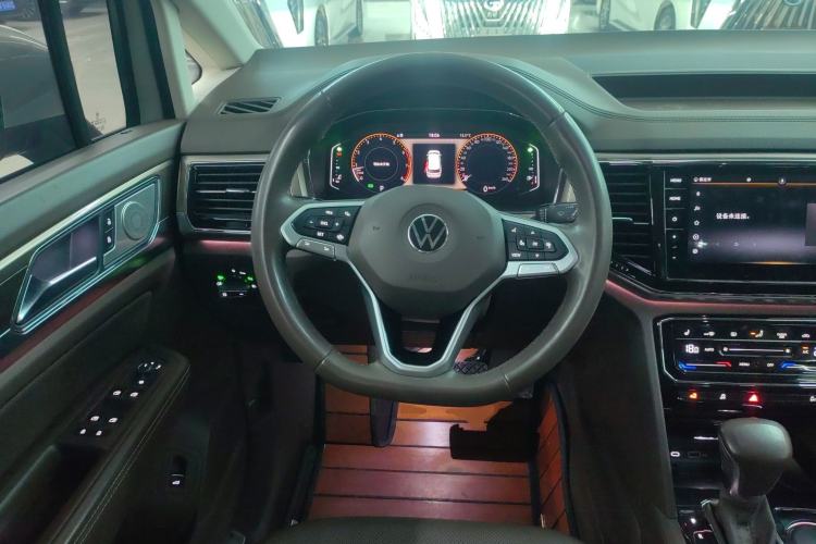 Used Volkswagen Viloran 2020 330TSI Luxury Edition