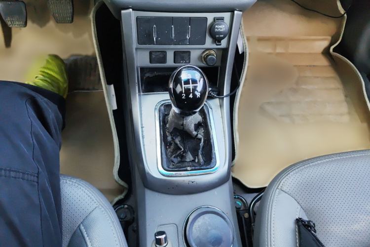 Used Geely Auto Classic Emgrand 2013 Sedan 1.5L Manual Entry-Level Model