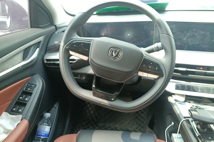 Used CHANGAN Eado 2024 PLUS Blue Whale NE 1.4T GDI DCT High-Energy Edition Steering Wheel
