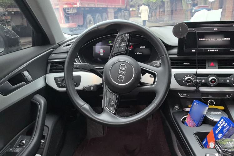 Used Audi A4L 2023 40 TFSI Fashion Dynamic Model
