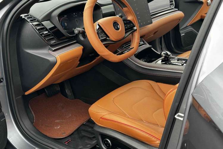 Used BYD Han 2022 DM-i 242km Flagship Model