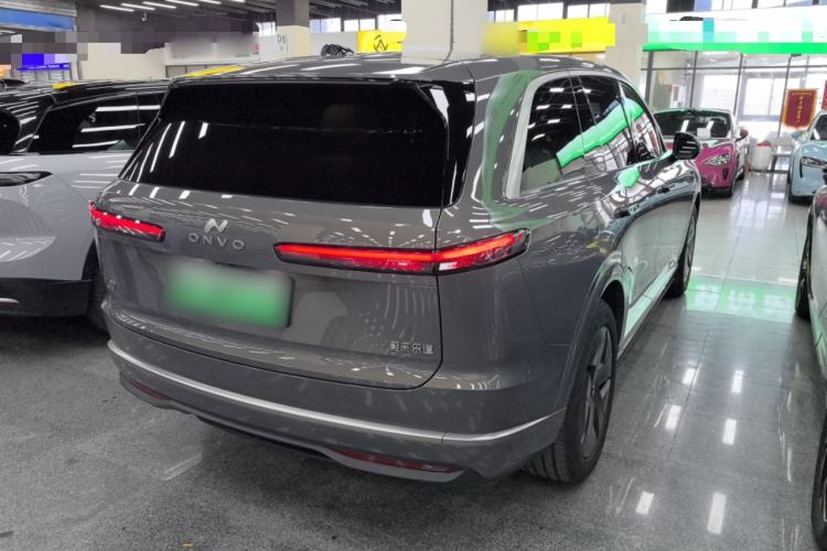 Used ONVO Luxeed L90 2025 Model—Max Six-Seater Version
