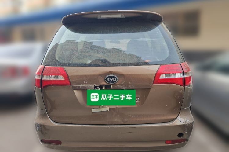Used BYD M6 2013 2.0L Manual Comfort Edition