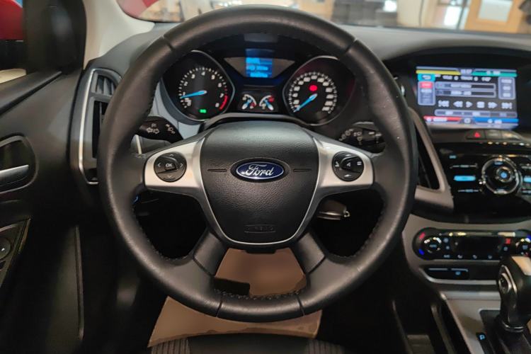 Used Ford Focus 2012 Hatchback 1.6L Automatic Fashion Edition