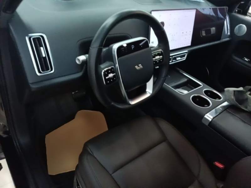 Used Li Auto L9 2022 Max model — 9